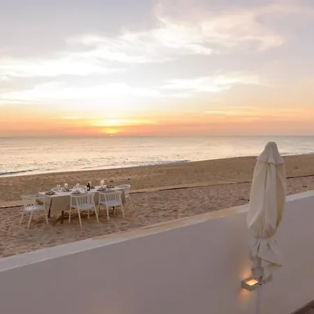 Villa Two Beachfront Semi Detached On The Distretto di Faro